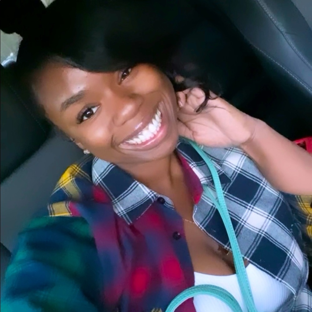 Meet your Posher, She